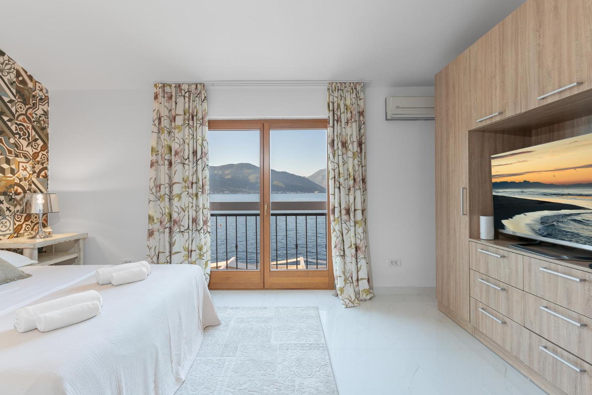 Villas Plitka Tivat Exterior photo